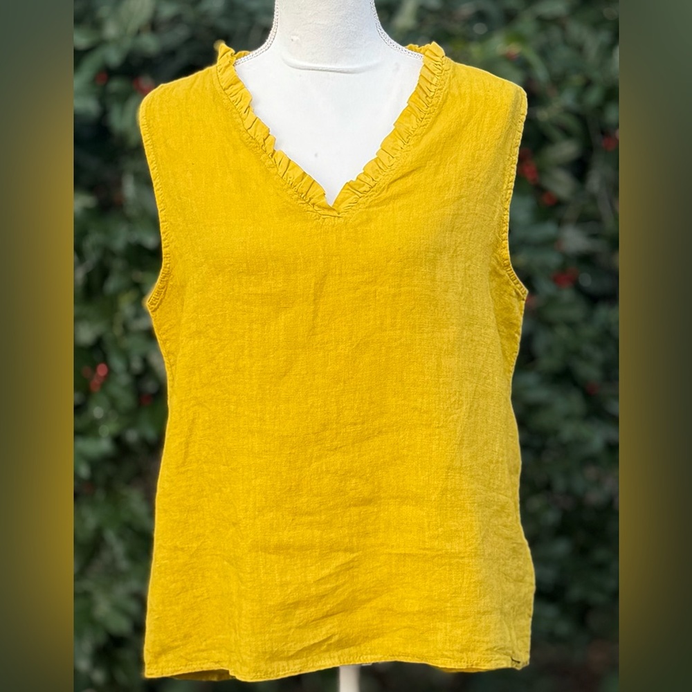 🦋 Yellow Sleeveless Women's Top